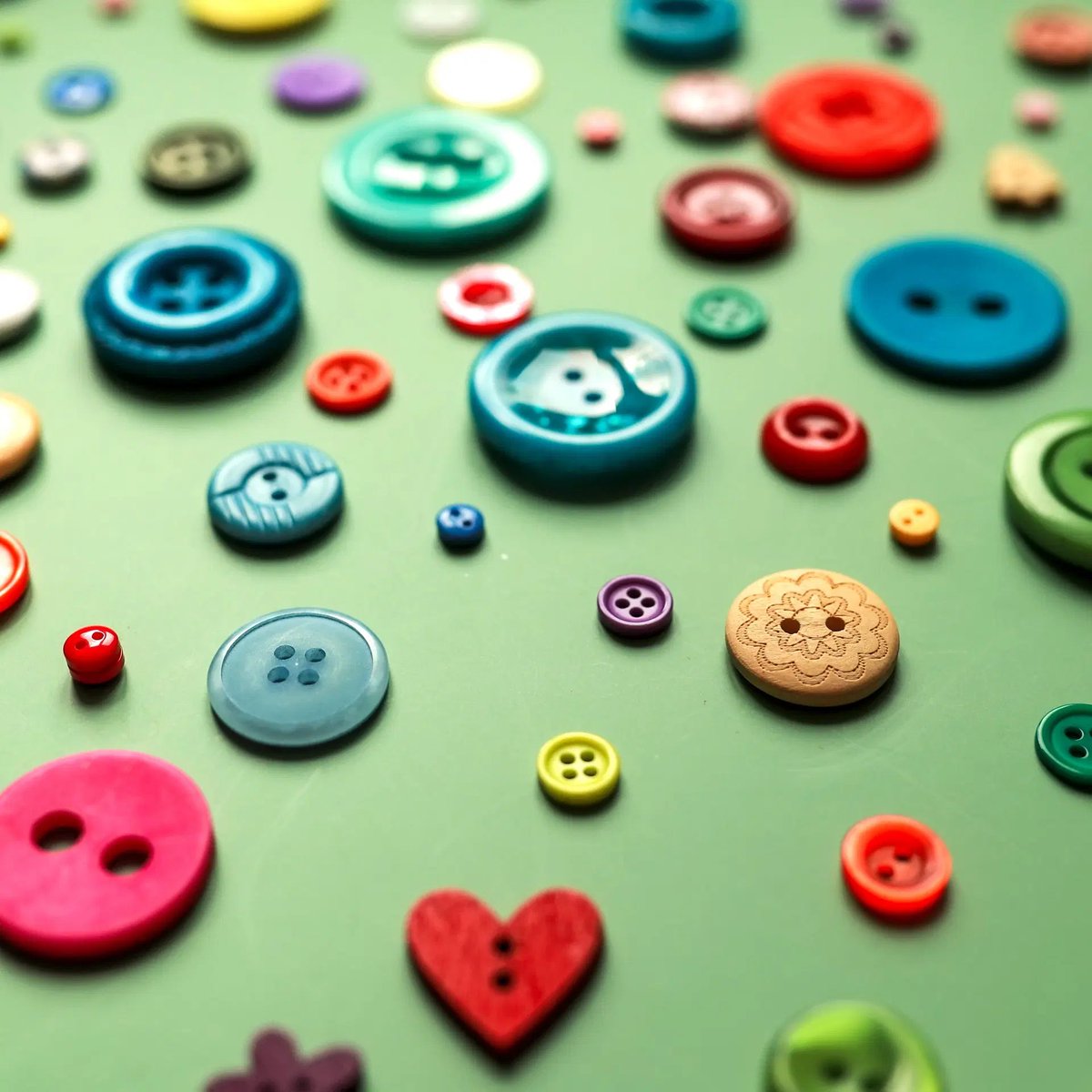 ‘It Only Has to Make Sense to Me’: 365 Button Girl is Our Mantra for the Year. 

A rallying cry for boundaries.

MORE 🔗 bit.ly/4qzb9HD