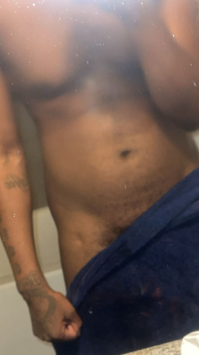 Tastedawoe's tweet photo. Never realized i had dimples right here 🤷🏾‍♂️ https://t.co/Gz7qgrMSjk