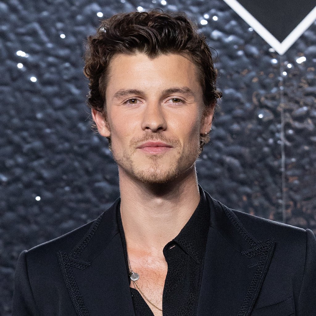 PopTingz's tweet image. Shawn Mendes and Brazilian actress Bruna Marquezine are reportedly dating.