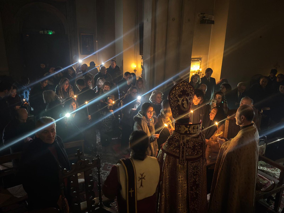 Christ is revealed among us!

A candle-lighting vigil and procession were held in Armenian churches across the United Kingdom, together with special prayers for Holy Etchmiadzin and for the unity of the Armenian nation.

United in faith and prayer. 🙏

#armenianchristmas