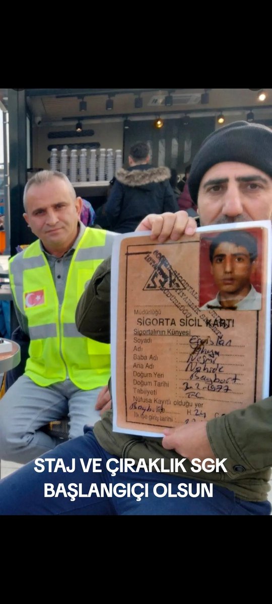 ZAY236190910131's tweet photo. Elimizde devletin bize verdigi sgk kartı var...
Sigortamız başladı SANMIŞTIK....
KANDIRILMIŞIZ‼️
Desteklerinizi Bekliyoruz ‼️
@isikhanvedat 
@Yusuf__Tekin 
@MecitMoral1
@erdal_bahcivan
@ahmetozertr
Soruyoruz 
Bu Mu Adalet
#StajÇıraklıkSigortasıAdilDeğil https://t.co/LJDZ5bKAJ7