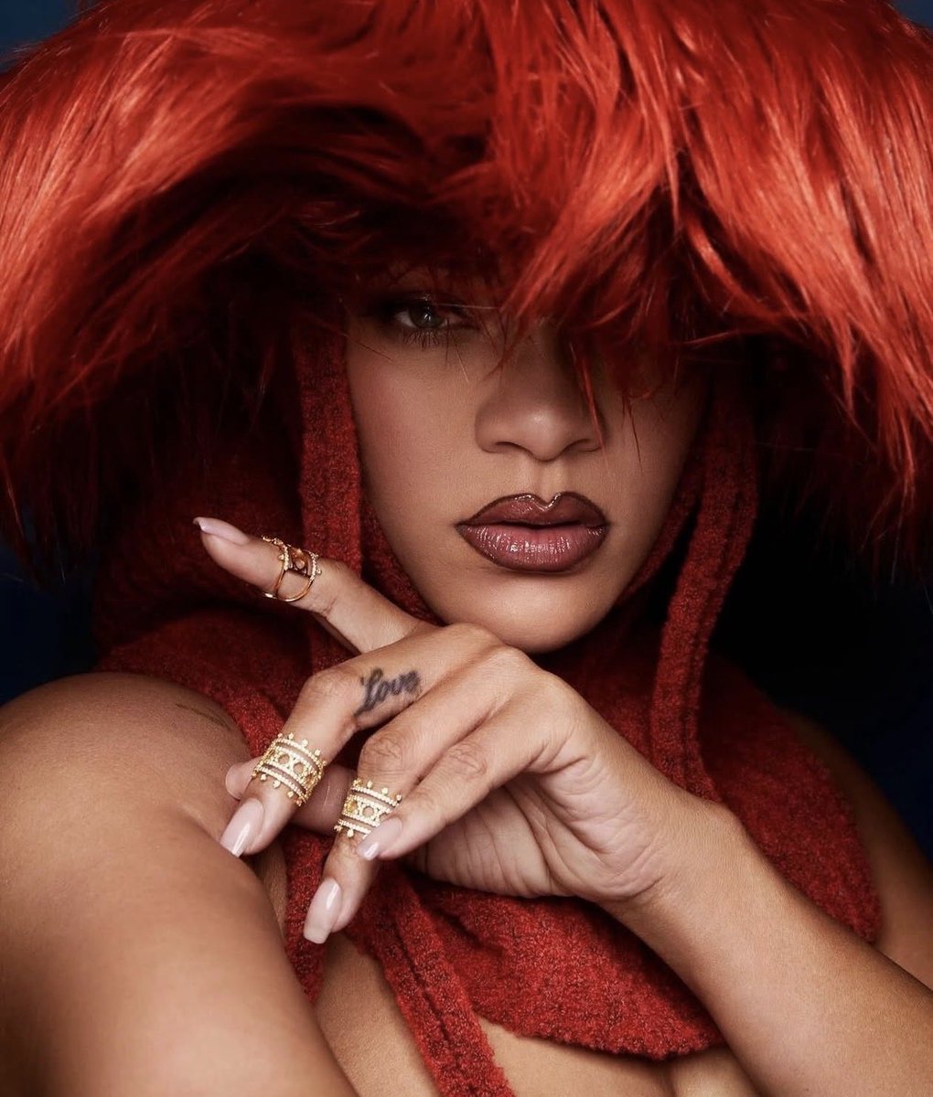 非売品　Maroon 5 Ft. Rihanna　NERD　レコード　プロモ盤 The Rihanna Book: Limited Edition (Fenty x Phaidon) featuring a