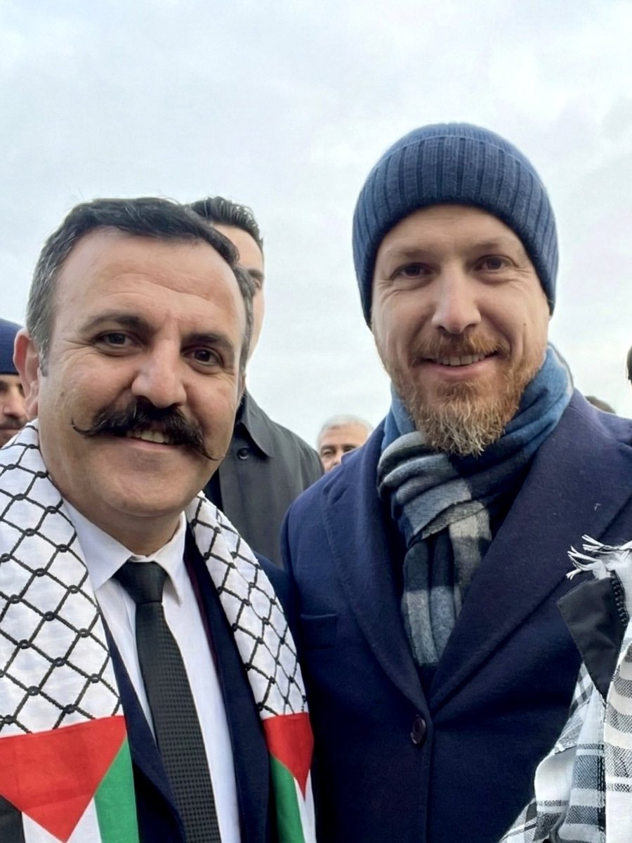 🇵🇸✊🏻 Emanet Osmanlı’dan, duruş Türkiye’den: Gazze yalnız değildir.