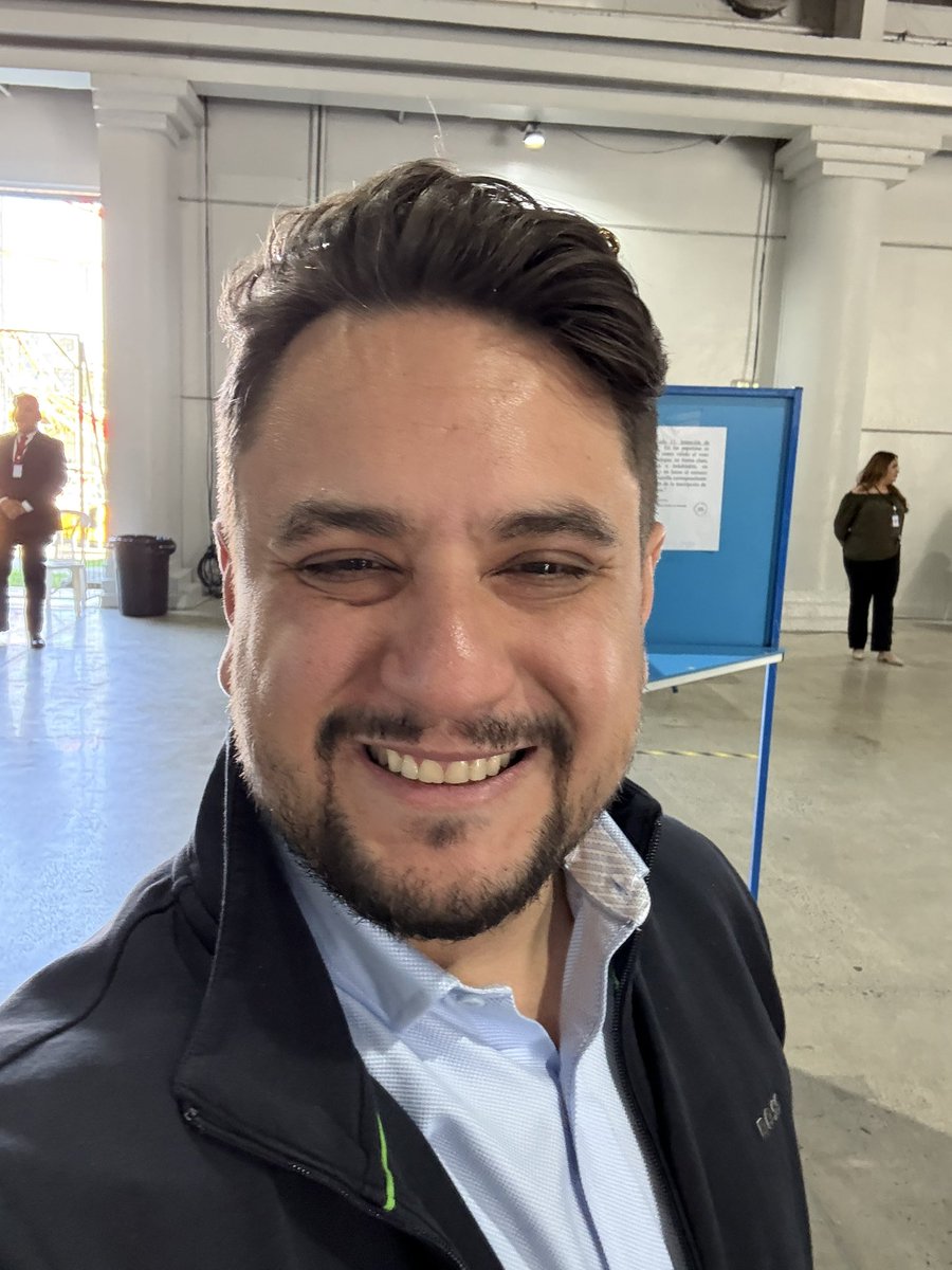 RonaldYPortillo's tweet image. ¿Ya fueron a votar al @CangGuatemala? Recuerden hoy 05/01 estamos convocados a esta importante elección. ¡Apoyemos la independencia de poderes, no permitamos que el @GuatemalaGob se meta. ¡Siempre a la derecha!