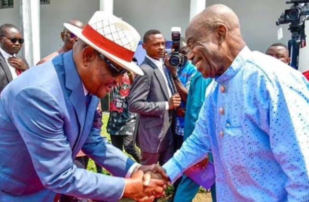 BolanleCole's tweet image. Dear Wike! 

● Sen. John Mbata helped you to be Obia-Akpo Chairman. You later realised it was a mistake to have a relationship with him. 

● Dr. Peter Odili &amp;amp; his wife supported you in returning for a 2nd term as Obio-Akpor Chairman. You later realised it was a mistake to have…