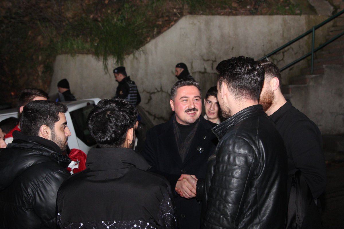 ABD, demokrasi değil; ambargo ve zulüm ihraç ediyor❗️

Genel Merkez Gençlik Kolları Başkanımız Selçuk Efe, ABD’nin Venezuela Devlet Başkanı Maduro ve eşini hedef alan uluslararası hukuk tanımaz haydutluğunu kınamak için İstanbul ABD Konsolosluğu önünde basın açıklaması