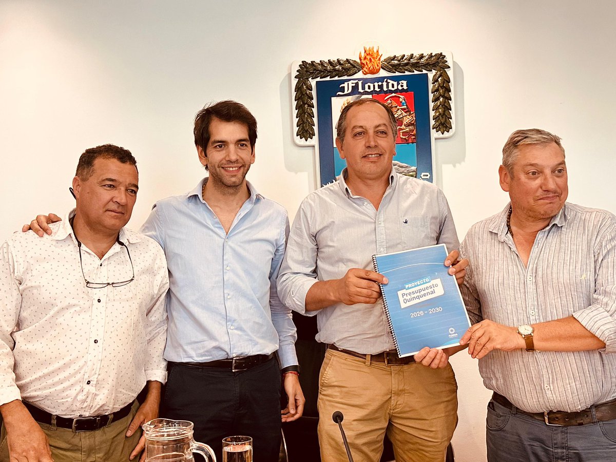 Presentamos el Presupuesto Departamental en el legislativo, con equilibrio, inversión descentralizada  y desarrollo integral. <a href="/FloridaIDF/">Intendencia de Florida</a>