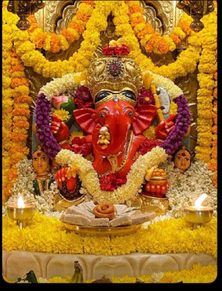 श्री सिद्धिविनायक नमो नमः 🌺🪔

विघ्नहर्ता की कृपा से आपके सभी कष्ट दूर हों और आपका मन भक्ति एवं शांति के प्रकाश से आलोकित हो 🙏