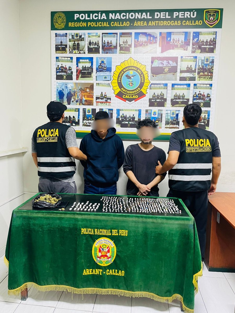 🚨 Callao | En operativo por el Estado de Emergencia, el #DepincriCallao desarticuló a la banda criminal “Los Dealers de Bocanegra” por TID. Dos detenidos y droga decomisada: marihuana, PBC, ketes. Además, se incautó dinero y un celular. 💪🚔