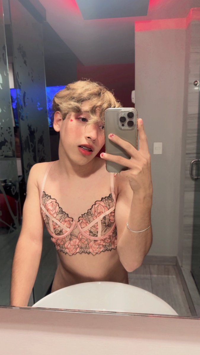 Suscríbanse a mi only 🫦

onlyfans.com/cova_xxx