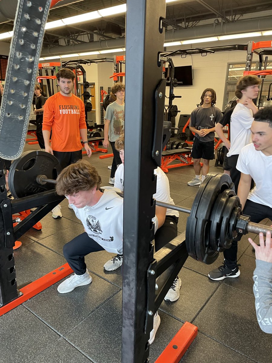 Flushingraidersfb tweet media