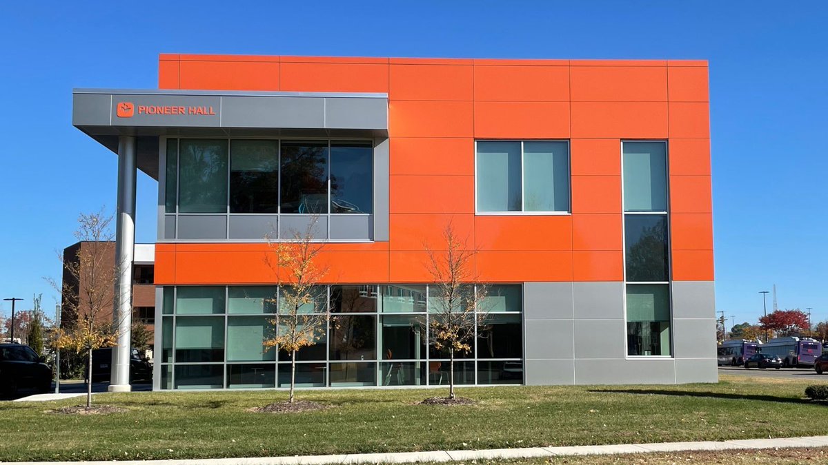 Alpolic_MCM's tweet image. Pioneer Hall at Faison Center, Richmond
via @archello: buff.ly/US2MKMv 
#designinspiration #architecturelovers