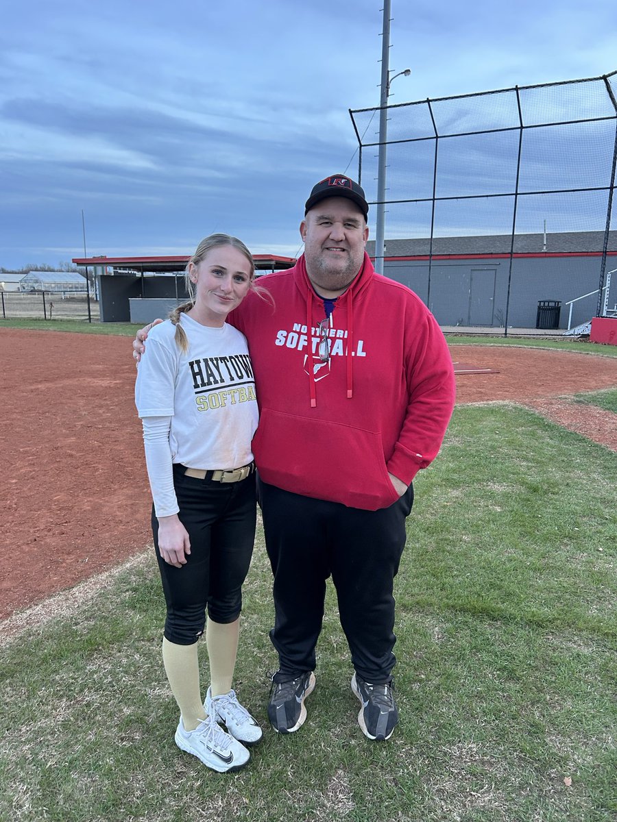 brynlee2881's tweet photo. Thank you for hosting your prospect camp. I had a great time! I am blessed to receive an offer from @NOCTonkSB 
Thank you for the opportunity @rayjeff97  @CoachChrismavs ‼️🤍🩶 https://t.co/YVOqDAhpiq