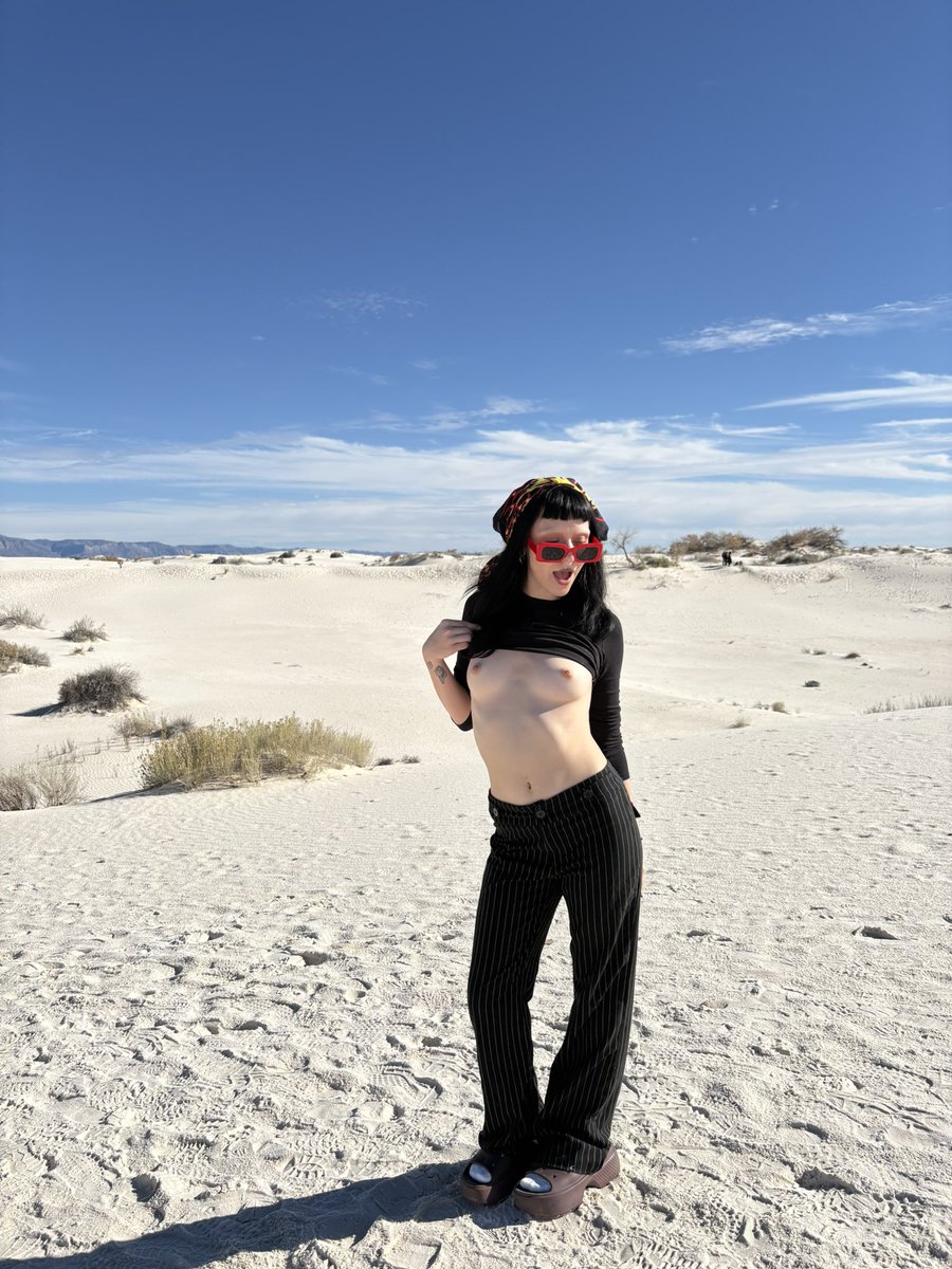 Layla FMTY 🪐 tweet media