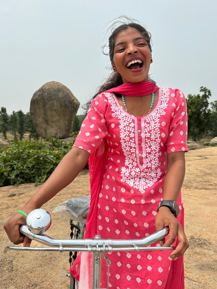 LotusOutreach's tweet photo. ✨🤍 There are 8 more days to give!Join us to honor more than 30 years of empowering women and girls. Give today. ✨🤍 

https://t.co/8MMi6PF5Ez

At Lotus Outreach, a bicycle is more than transportation—it is access, time, and empowerment! Join Sumera today. 🚲🪷 https://t.co/IYL5Ogn1JD