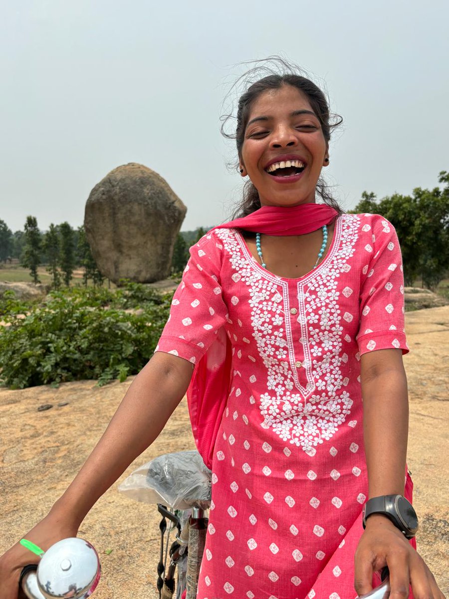 ✨🤍 There are 8 more days to give!Join us to honor more than 30 years of empowering women and girls. Give today. ✨🤍 

1000coffee.org/ourfinalyear-g…

At Lotus Outreach, a bicycle is more than transportation—it is access, time, and empowerment! Join Sumera today. 🚲🪷