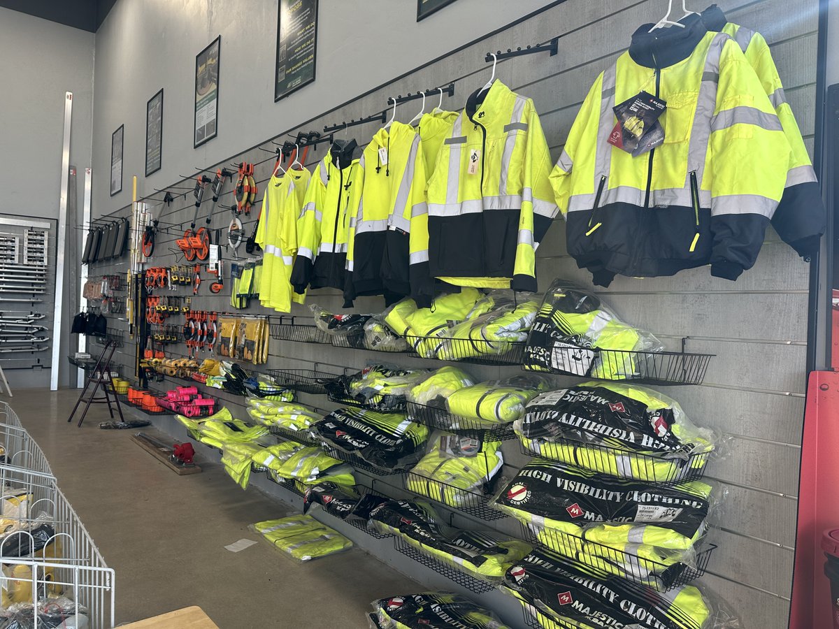 McCann_Online's tweet image. Winter won’t slow us down! ❄️ McCann has cold-weather workwear and supplies you need to stay productive and ready for anything. Gear up for the season! #StayProductive #ContractorGear #WinterSupplies #ConstructionLife #McCannIndustries
