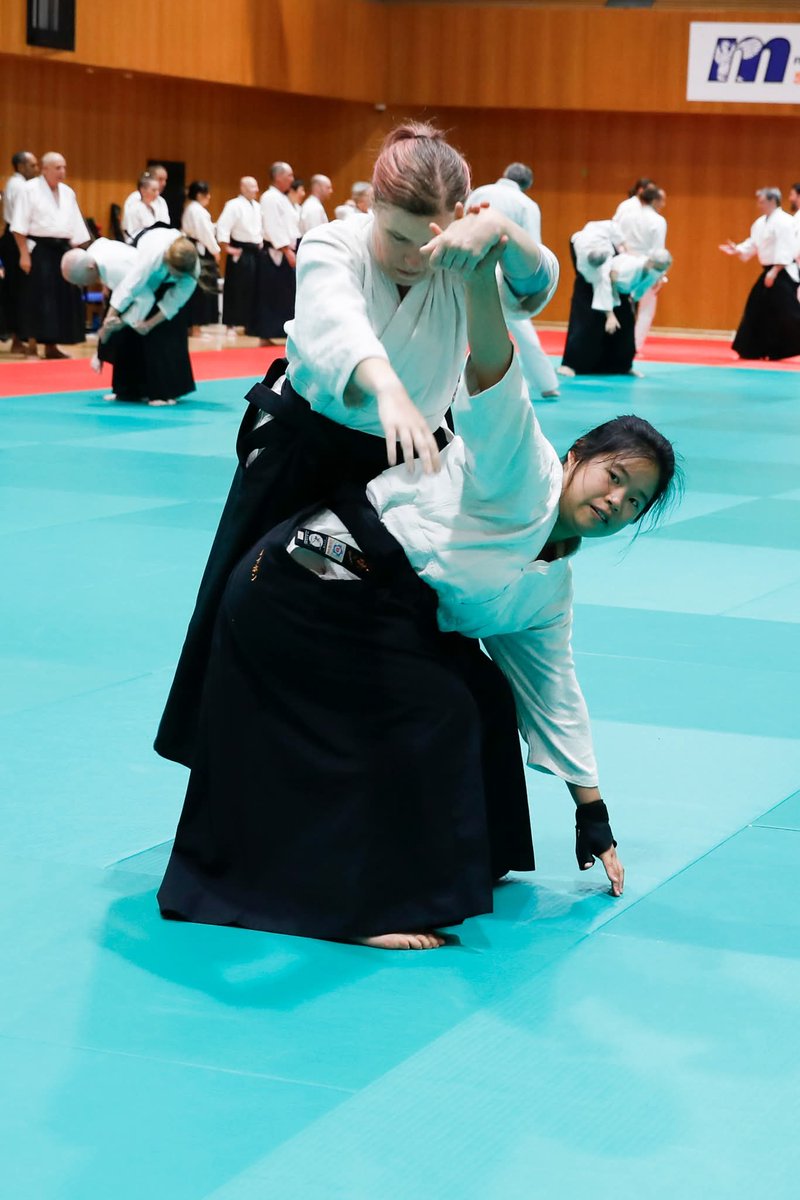 AnnieMars11's tweet photo. Growth in skill and technique. Same technique, new appreciation. I still hate receiving it, but I'm growing...

#aikido #aikidolife #writingresearch #upskilling https://t.co/q0fq2CtRiM