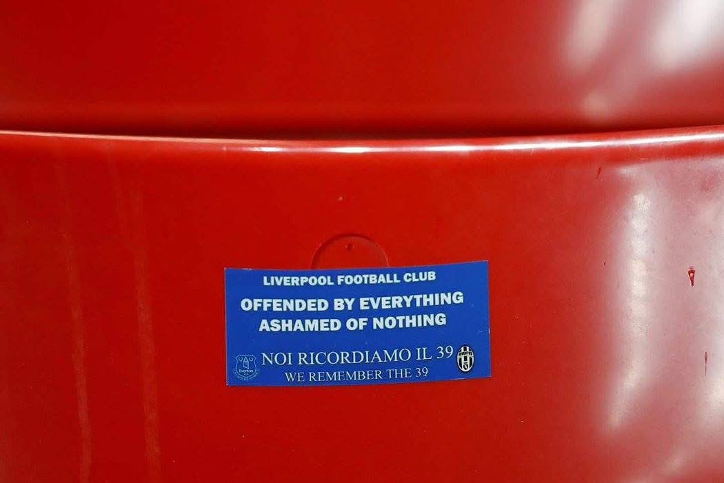 Awaydays23's tweet image. ON THIS DAY 2018: Everton at Liverpool turn their back as You'll Never Walk Alone is played #EFC