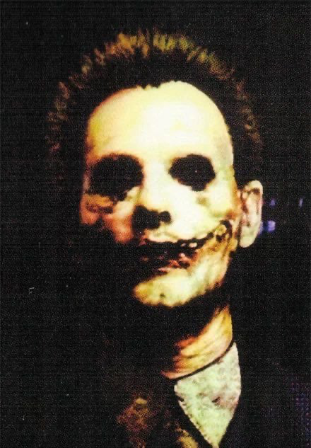 TheCinesthetic's tweet image. Early concept art for the Joker in The Dark Knight (2008) was genuinely terrifying.