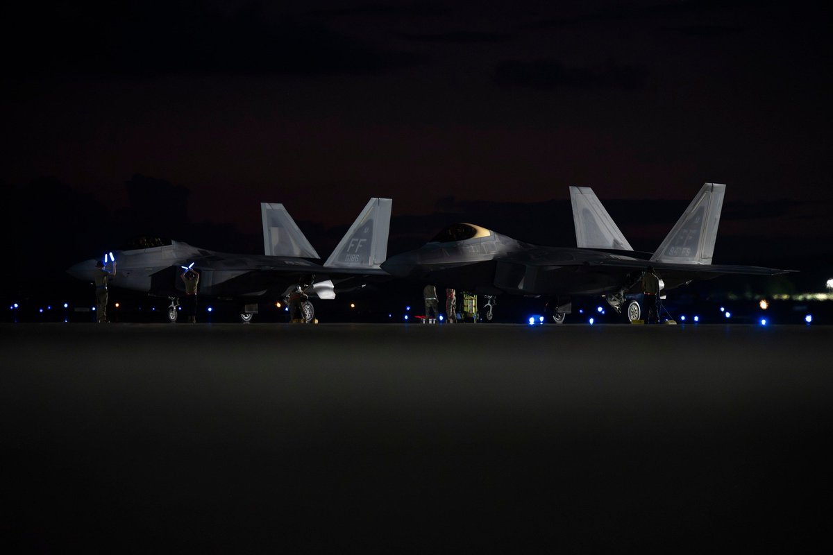 SA_Defensa's tweet photo. 📍José Aponte de la Torre Airport, #UnitedStates (🇺🇸)

We have our first official photos from January 3rd, the night of Operation Absolute Resolve.

📸: @AFSOUTH https://t.co/DFLc8a4w4d