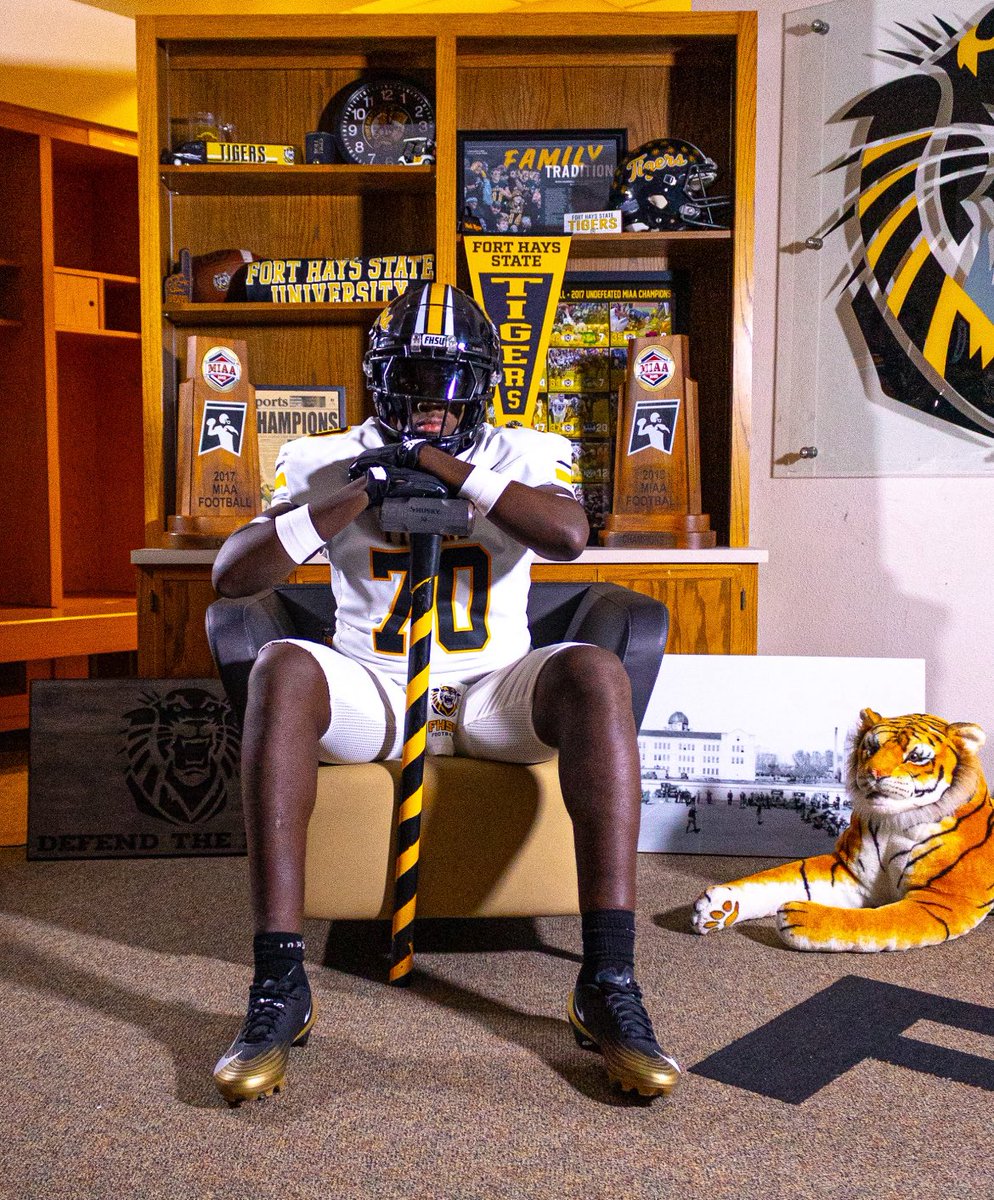 Ethan Earwin tweet media