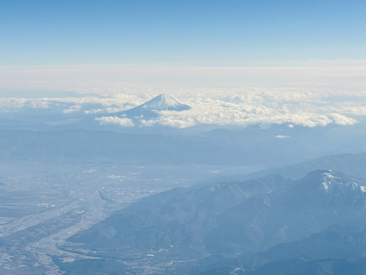 ejw_45's tweet photo. 1/1の富士山🗻 https://t.co/IMIlVaxLJ3