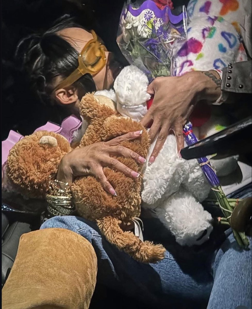 Me getting myself whatever bc I love me 😌😍🤞🏽