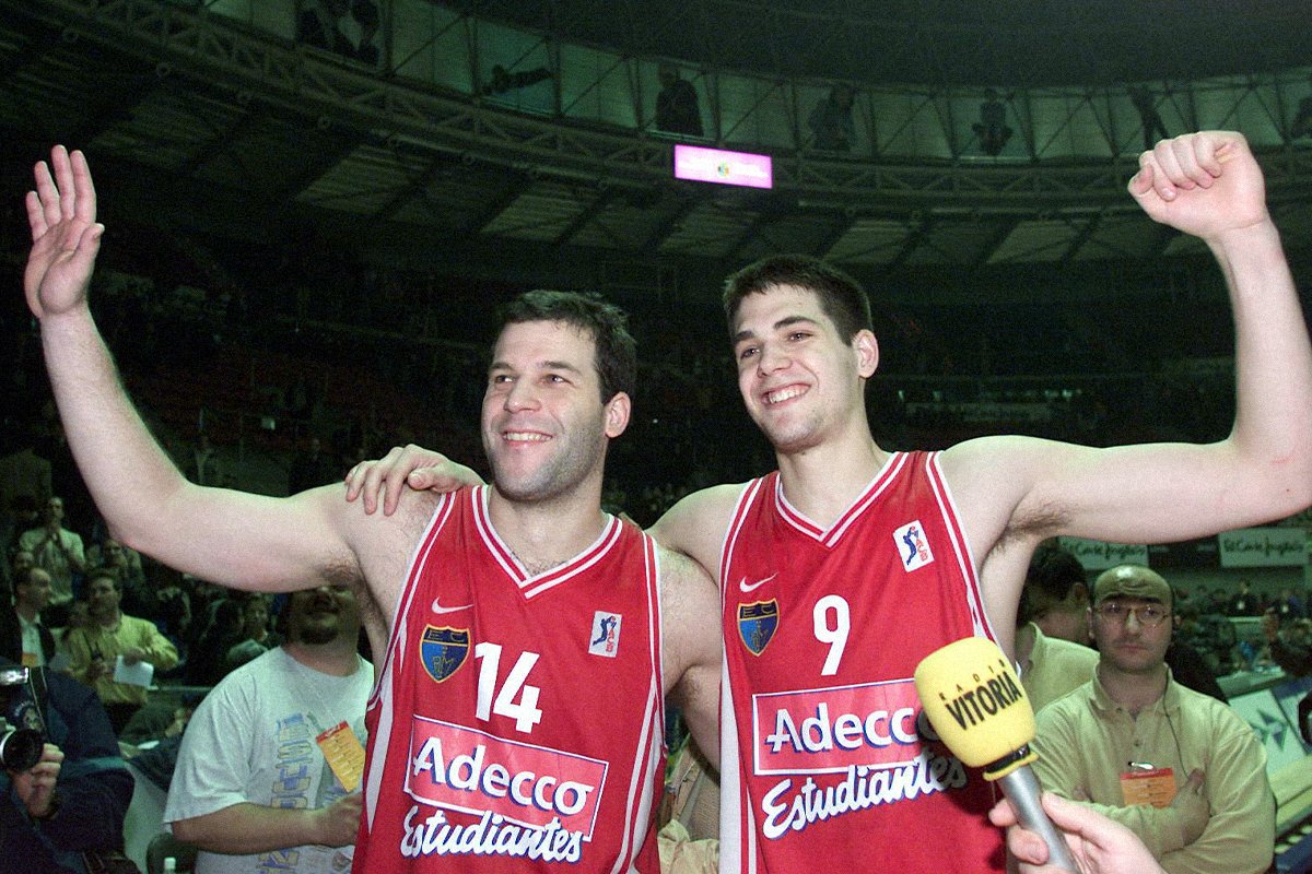 -¿Y TÚ, CUÁNDO DEJASTE DE CREER EN LOS REYES?

-PUES EN UNO EN 2002, Y EN EL OTRO EN 2004