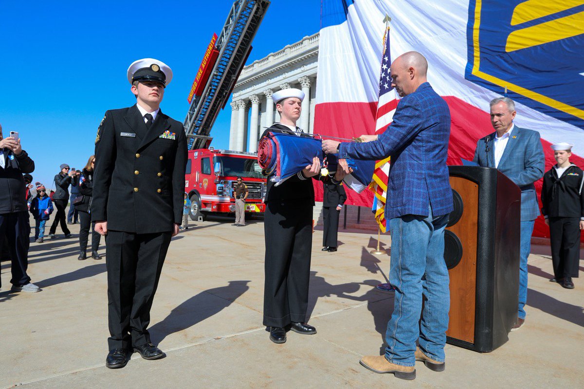 Tracie Halvorsen tweet media