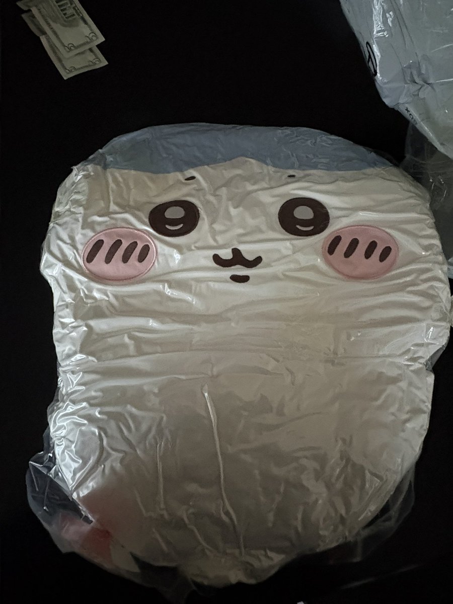 tanijrou's tweet image. IM CRYING 
MY SON. HE CANT BREATHE