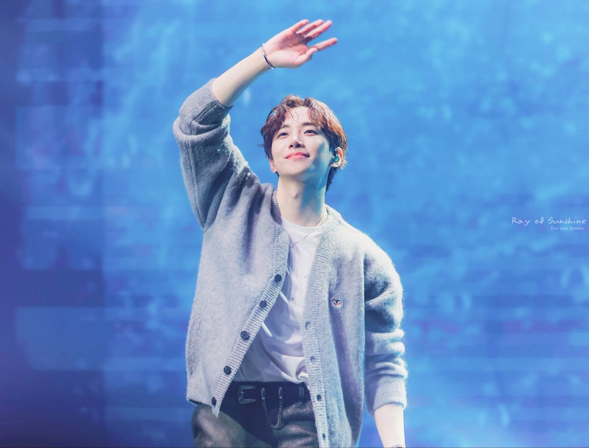 リラン様 @RiranAccessory のブレスレット😊 雫型のピンクトパーズに