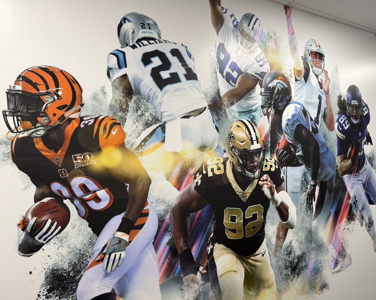 CoachYzaguirre's tweet image. You can get there from here! 😎

Coached &amp;amp; Developed by some of the best in the Country! @THSCAcoaches 

➡️

Coached &amp;amp; Developed by @CoachTraylor &amp;amp; @UTSAFTBL 

➡️

National Football League

#210TriangleOfToughness