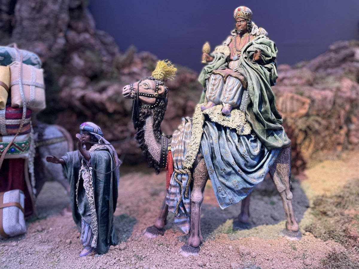 BelenistasSanse's tweet photo. Desde la Asociación de Belenistas os deseamos una muy feliz noche de Reyes con unas imágenes de Melchor, Gaspar y Baltasar en el Belén Monumental. https://t.co/N3NJRwj5xe