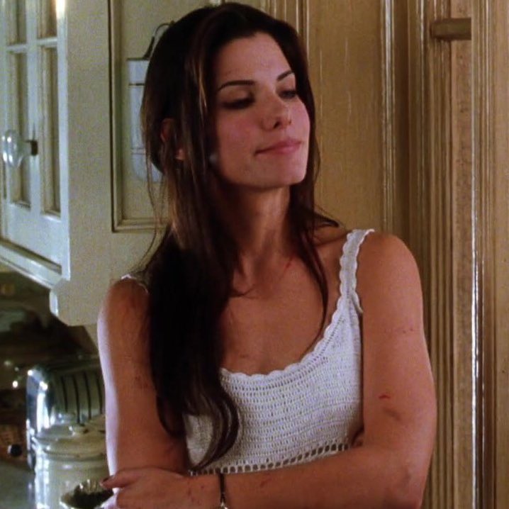 Sandra Bullock Source 🪄 tweet media