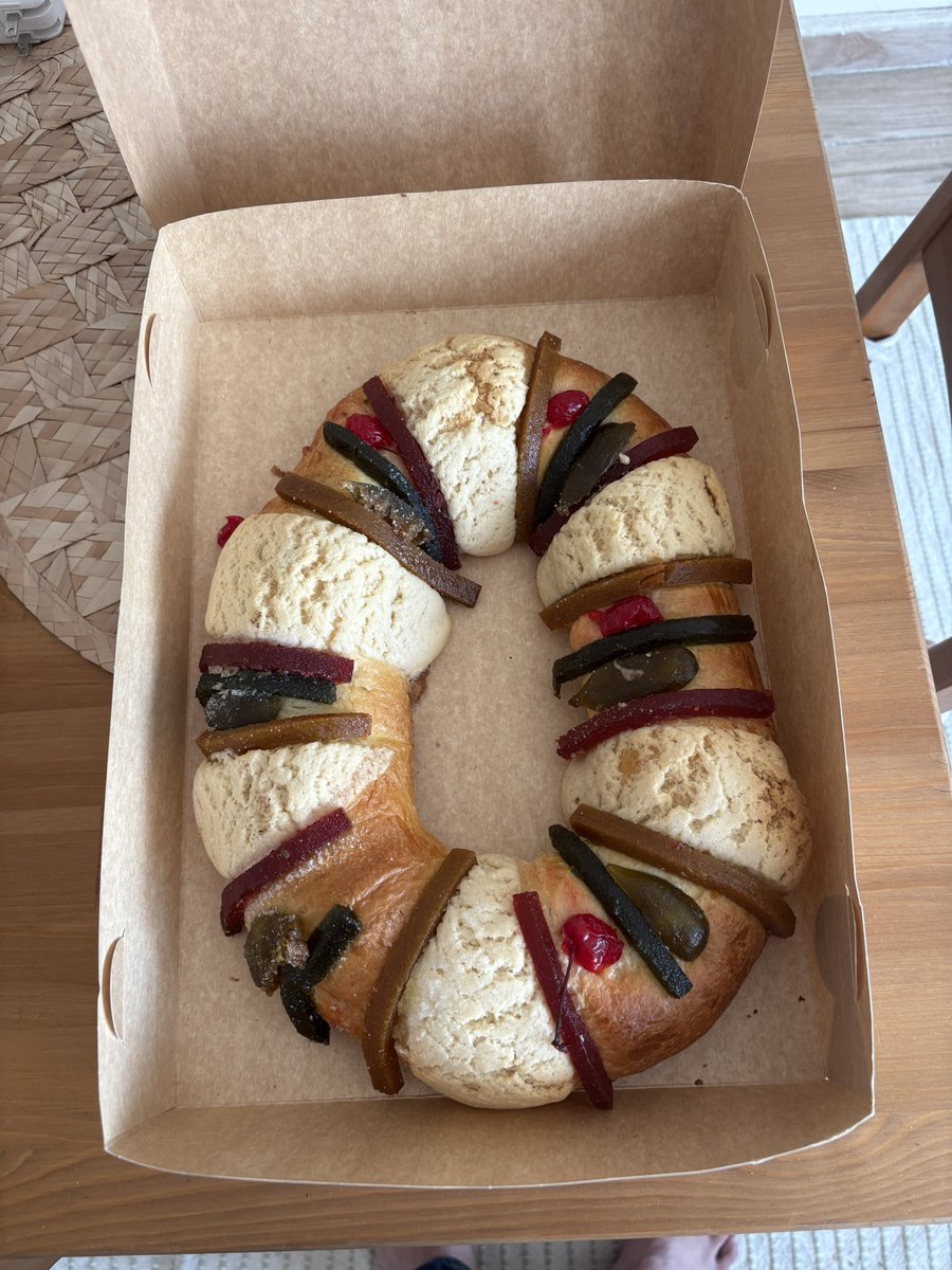 Me compré una rosca para mí solito y se sintió correcto 🤭