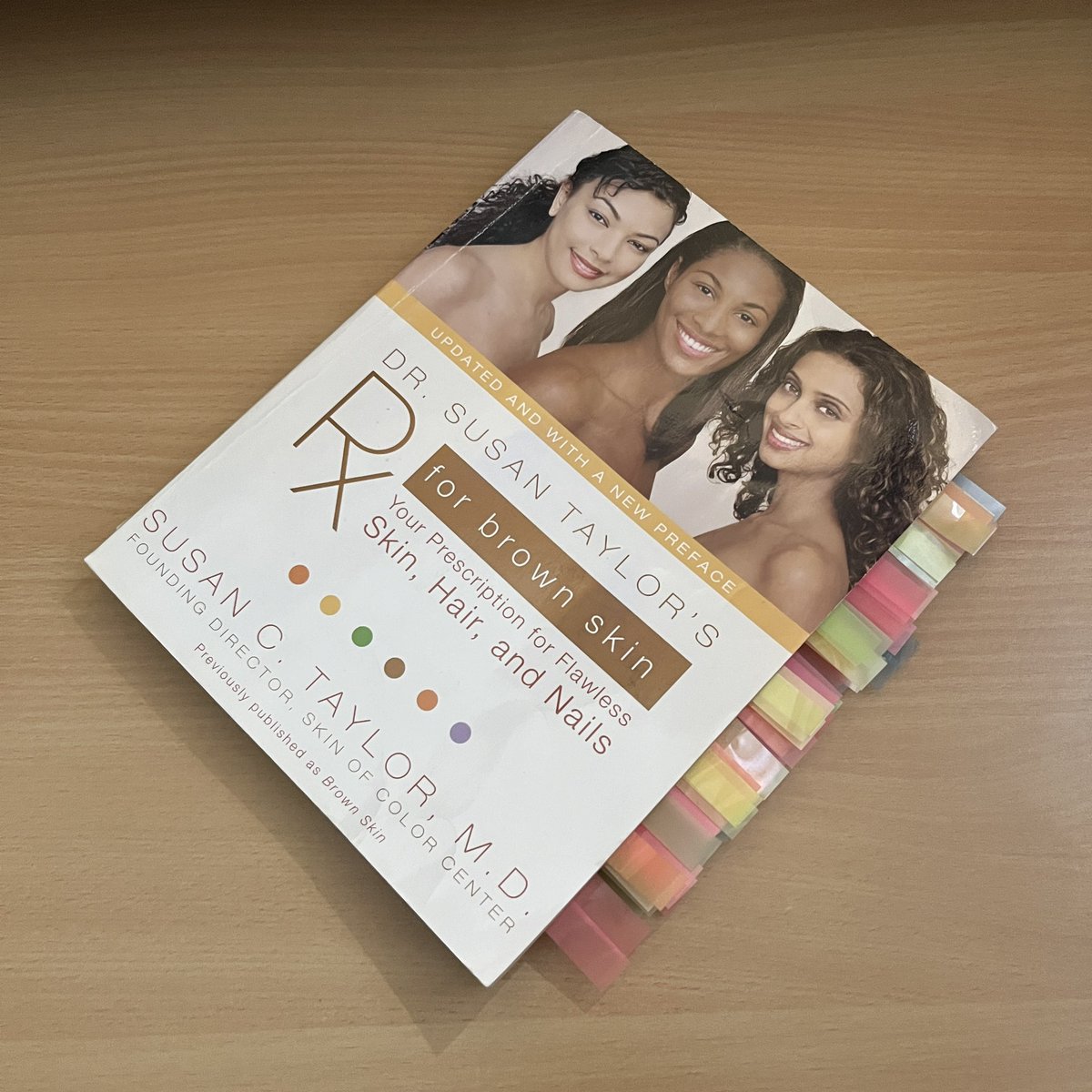karens_style's tweet image. #MANicureMonday: “Men often neglect this area of their bodies, but poorly kept nails are more noticeable than you think. Inspect your nails at least once a week. Clip them regularly &amp;amp; make sure they are clean underneath.” —Dr. Susan C. Taylor (below book)

Model 📸: Ralph Lauren