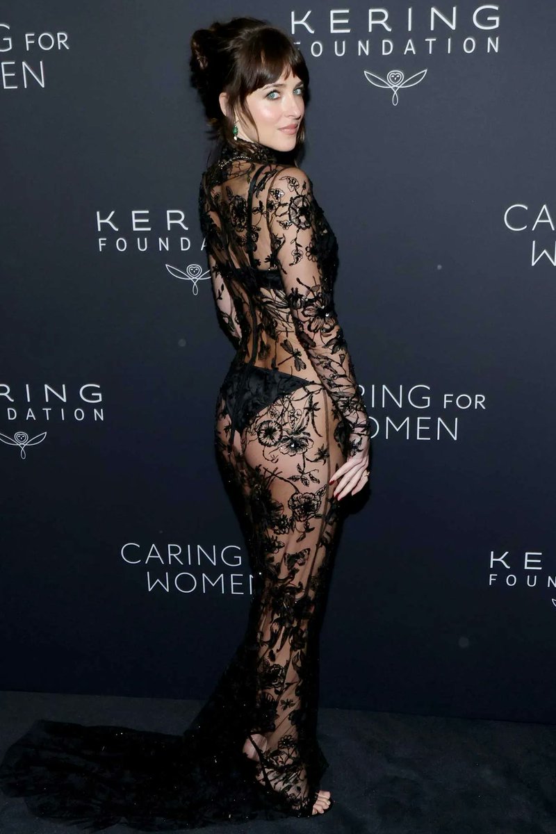 Introducing the recipient of the Brest Dressed for 2025, it's Dakota Johnson!!