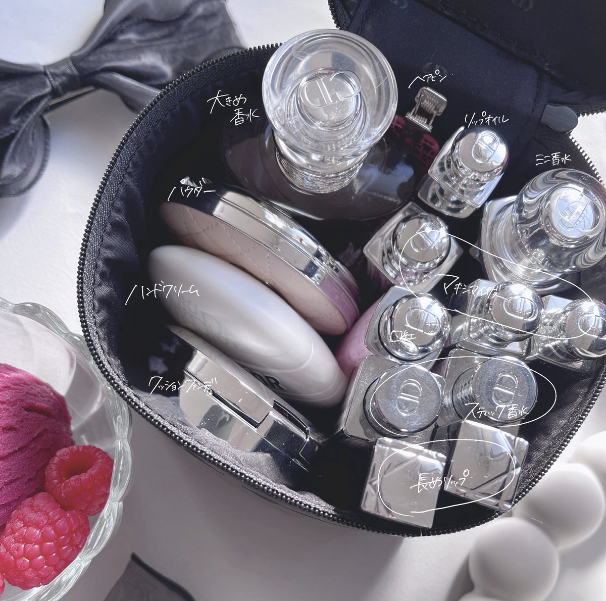 Diorノベルティ届きました🎉 黒エナメル＆深さもあって想像以上に入る