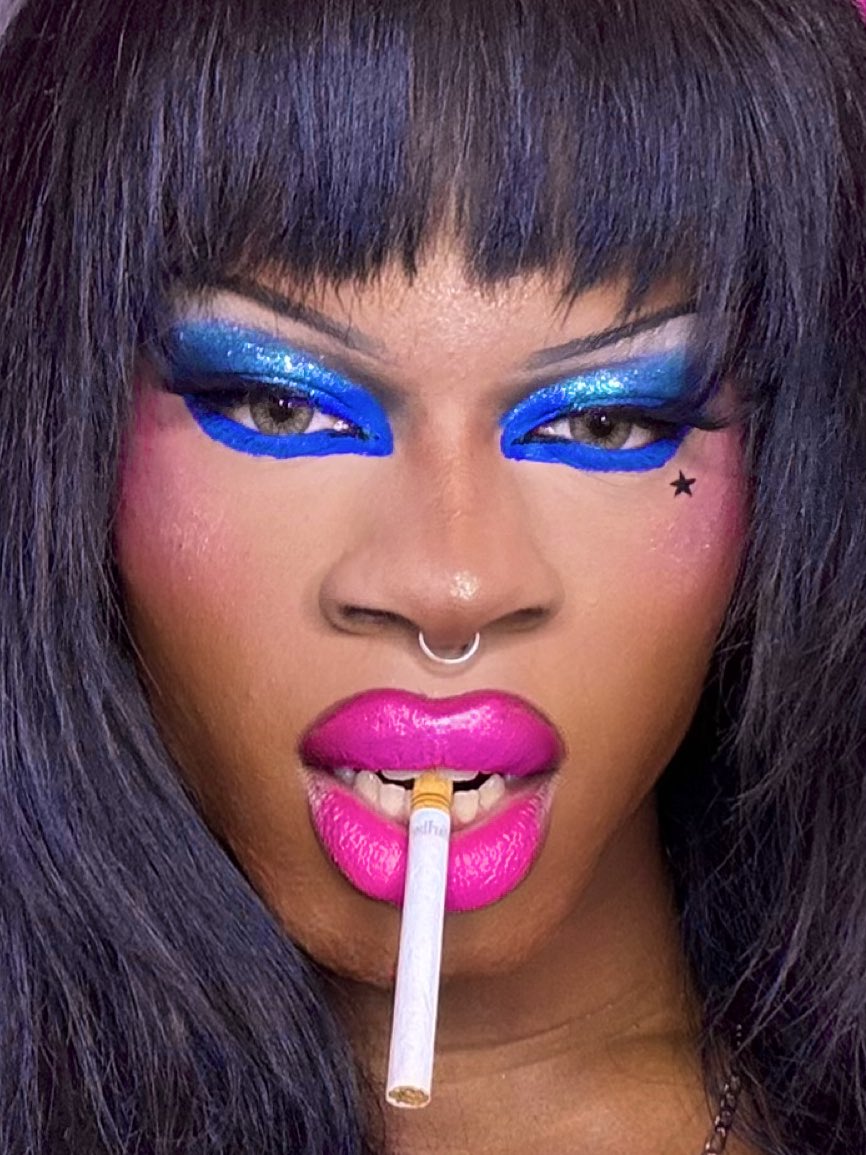 luxxnoirlondon's tweet image. Have you pre-saved #cigarette yet?  

lnk.to/CigaretteSingle