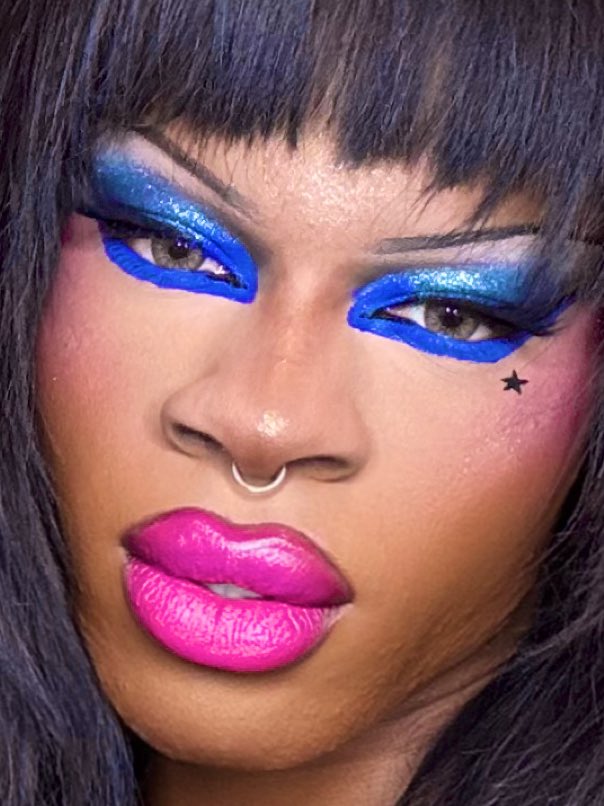 luxxnoirlondon's tweet image. Have you pre-saved #cigarette yet?  

lnk.to/CigaretteSingle