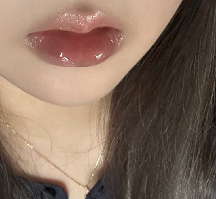 oimosan___0's tweet photo. えっっっシャネルの56番クソ可愛いんだが。
こういうシアーでナチュラルな色好きすぎる... https://t.co/qeEhIGsACu