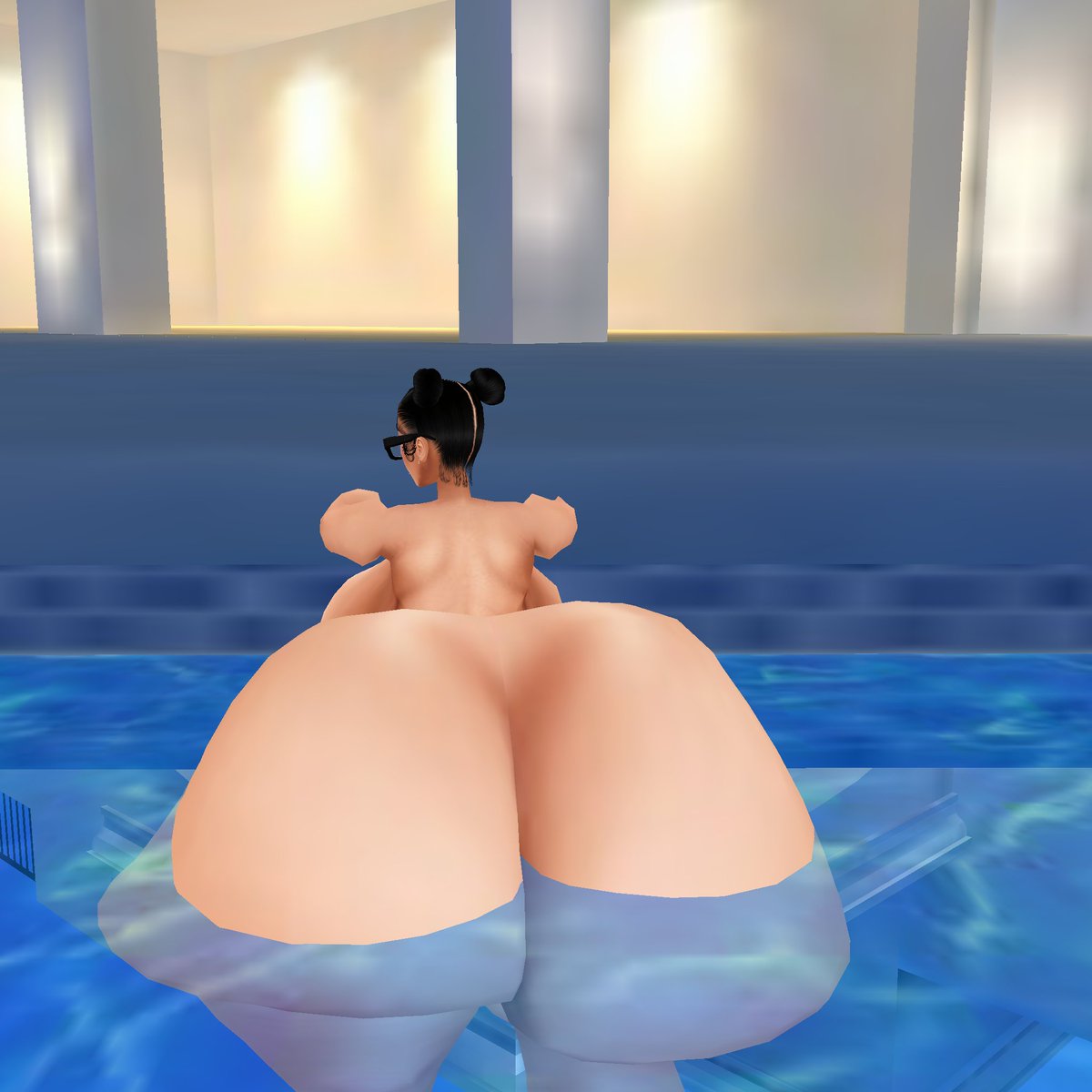 chilling by the pool :p