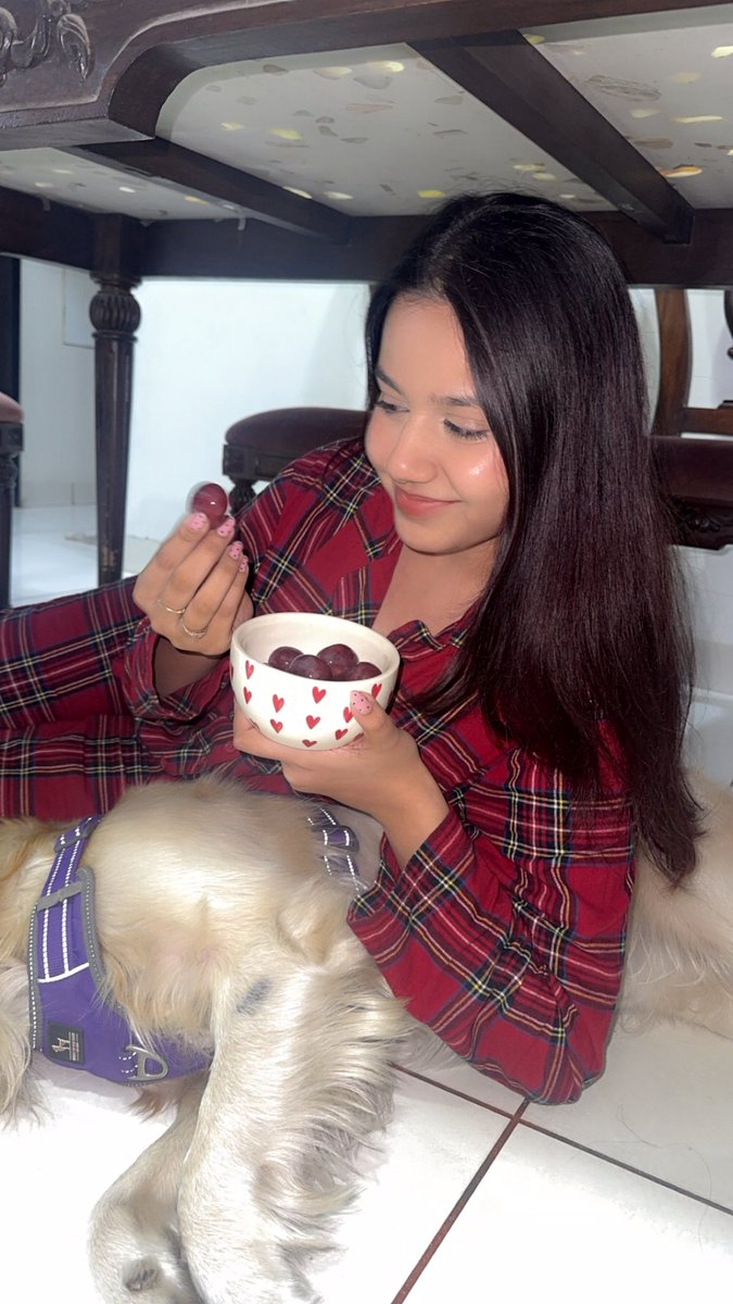 These damn grapes better work this year🍇