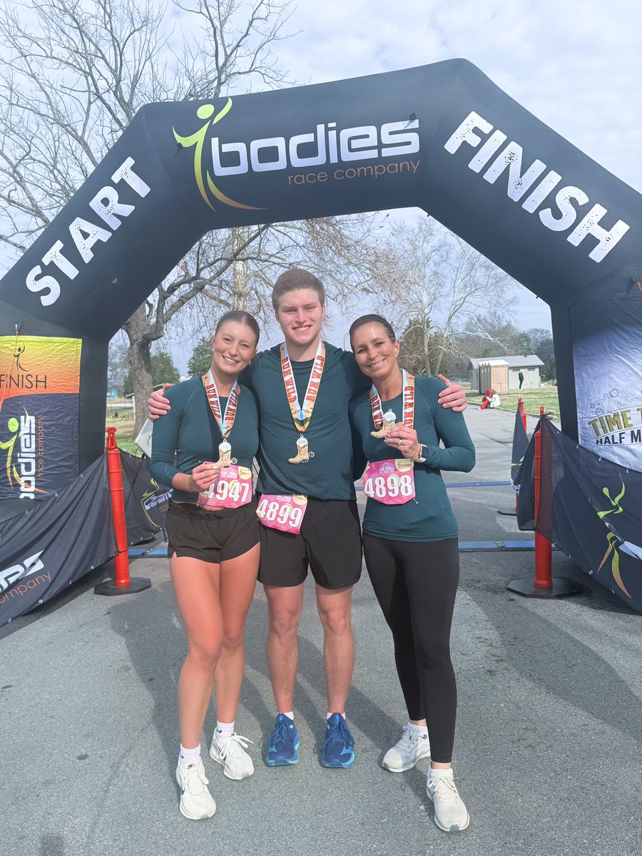 Time Travel 1/2 Marathon Nashville complete! Third place in my age group!
🥇 Shout out to my sister, <a href="/ashwolfe11/">Ashley</a> who got 1st in her age group! 
🎸💪  #nashville #13.1
<a href="/tmehlhaff10/">Taylor Mehlhaff</a> 
<a href="/NewBobDaviesFB/">Bob Davies</a> 
<a href="/CoachGreenie/">CoachGreenie</a> 
<a href="/Coach__Welch/">Durham Welch</a> 
<a href="/fallclassic87/">Nathan Bane</a> 
<a href="/HamlineFootball/">Hamline Football</a>