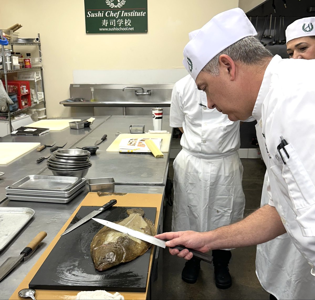 SushiChefInst's tweet photo. Jobs evolve. Food continues.
Explore a new career in sushi.
Chef Andy https://t.co/L19LE1Cr1d