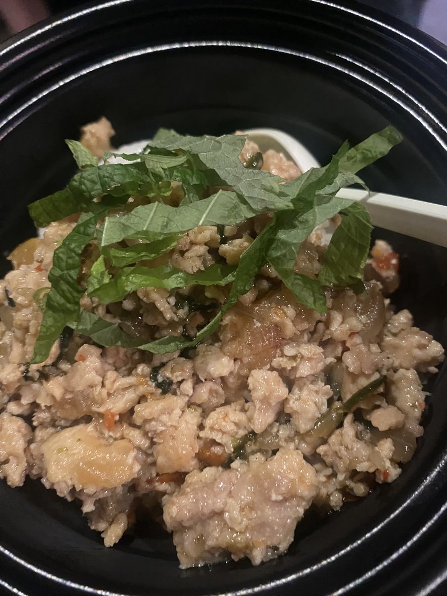 BEMKS_EMANON's tweet image. 2026.01.04
#MetamorphoseFestival #MetaFes
#MetaFes2026
下北沢MOSAiCとReGとCLUB251を行ったり来たりの計11BAND✨️
途中参加のBANDさんもありましたが、去年出会ったBANDさんやフロア仲間に新年の挨拶も出来て、めちゃくちゃ楽しんだ🙌
身体バッキバキになったけど😇

#佐藤有紗
@sato_arisa_drum