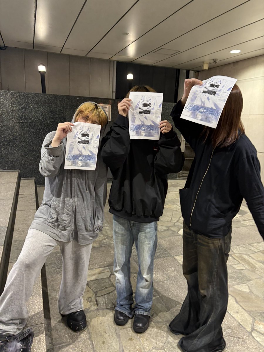 syncsignett tweet media