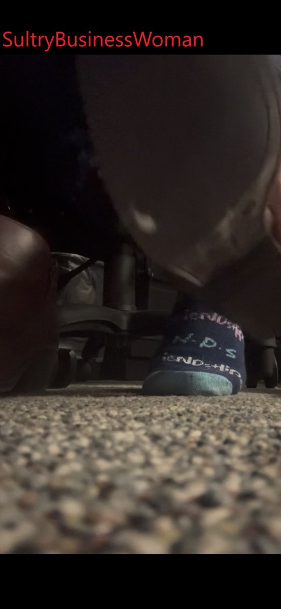 Sultrybuswoman's tweet photo. Happy New Year begins with you on your knee's worshiping Mistress's Feet! #Longsocks #ilovesocks #sockedfeet #socknation #sockclub #redheadsaresexy #redheadsarehot #sockporn #FOOTFETİSH #smellysocks #bootlover #bdsmِ #bootfreak #bootporn #bootaddict #sub #smellyboots #Mistress https://t.co/NIP2dJoSR8