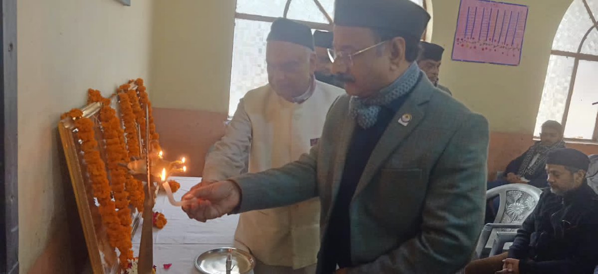 ratan70's tweet photo. A soulful Sunday—charity at an old age home followed by attending an RSS program. 🙏 https://t.co/XVLZSP4XZR